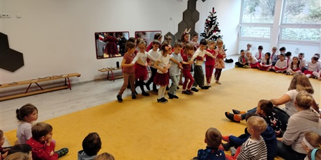 Powiększ grafikę: przedszkolny-koncert-koled-17-12-2025-667071.jpg