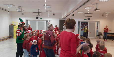 Powiększ grafikę: spotkanie-z-mikolajem-668788.jpg