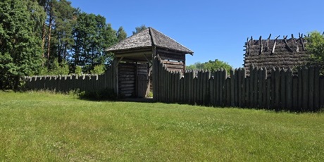 Powiększ grafikę: wycieczka-do-zagrody-edukacyjnej-w-slawutowie-708037.jpg