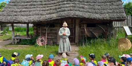Powiększ grafikę: wycieczka-do-zagrody-edukacyjnej-w-slawutowie-708041.jpg