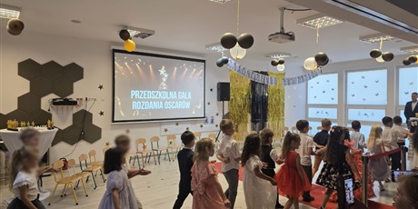 Powiększ grafikę: zakonczenie-roku-6-latkow-708056.jpg